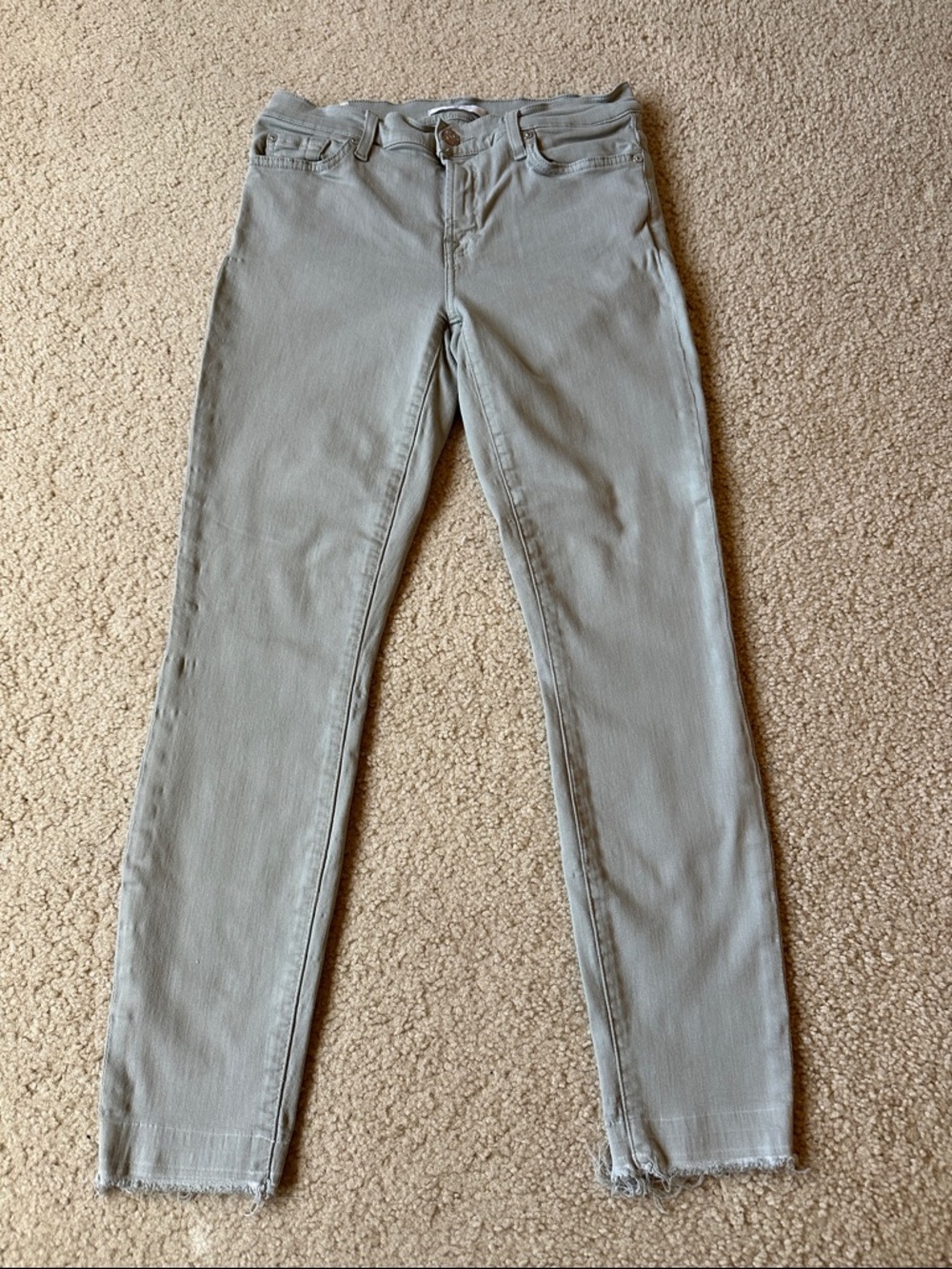 7 For All Mankind sage Cropped Ankle Jeans 28